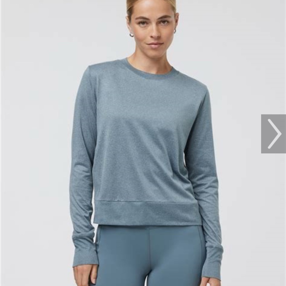 Vuori Long Sleeve Halo Smoke Blue Heather. Large